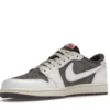 JORDAN 1 RETRO LOW TRAVIS SCOTT REVERSE MOCHA 7 600x450 1