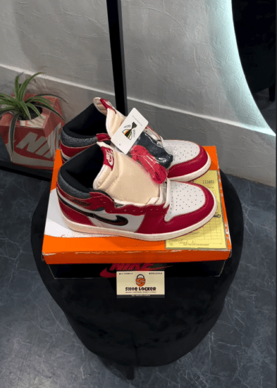 Nike Air Jordan 1 Retro High Chicago Lost and Found 