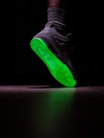 air jordan 4 kaws