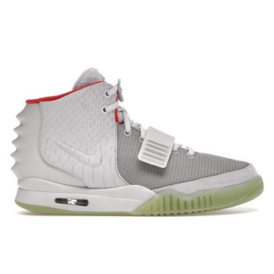 AIR YEEZY 2 PURE PLATINUM 1 600x450 1 1