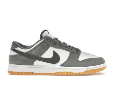 SB DUNK LOW GOLD SWOOSH (Copy)