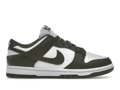 SB DUNK LOW MEDIUM OLIVE