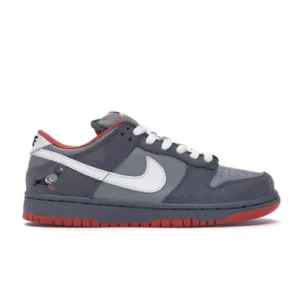 SB DUNK LOW NYC STAPLE PIGEON