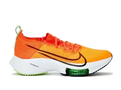 NIKE AIR ZOOM TEMPO NEXT% FLYKNIT TOTAL ORANGE