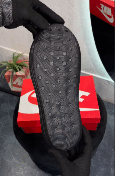 Nike ReactX Rejuven8 Black Green