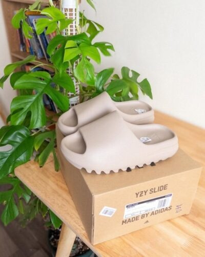 ADIDAS YEEZY SLIDES PURE UA QUALITY