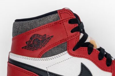 Nike Air Jordan 1 Retro High Chicago Lost and Found 