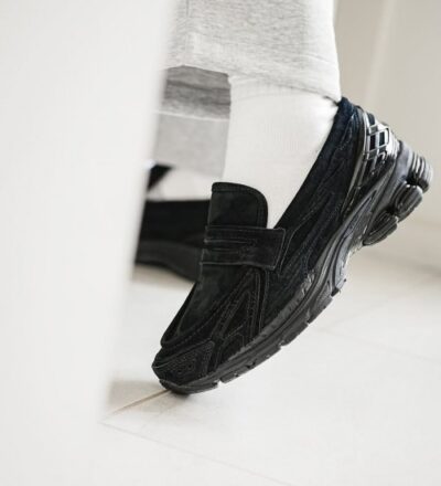 New Balance 1906L Black Suede