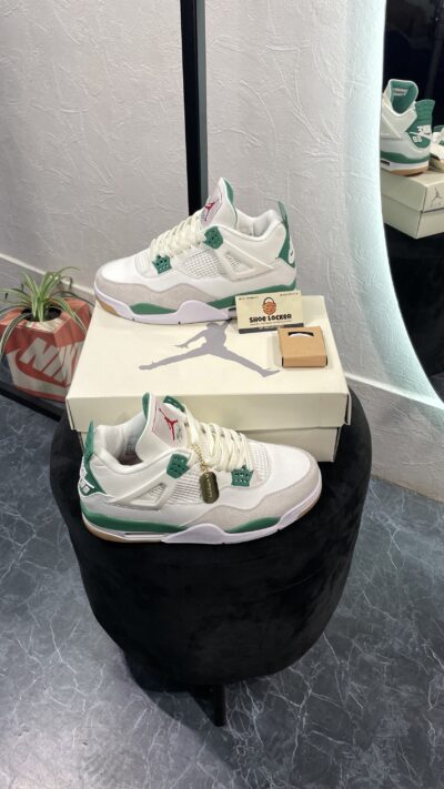 AIR JORDAN 4 PINE GREEN - Image 5