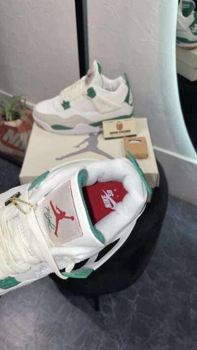 AIR JORDAN 4 PINE GREEN - Image 13