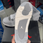 Nike Air Jordan 4 Frozen Moments