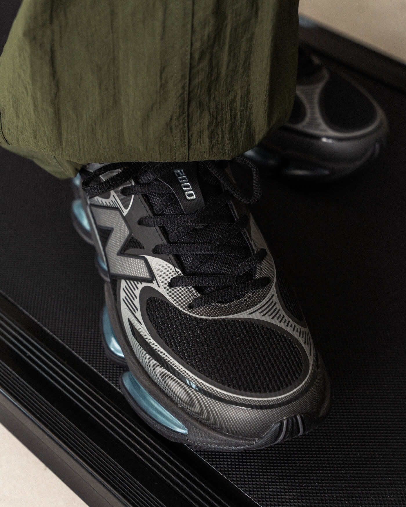 New Balance Abzorb 2000 Black Grey