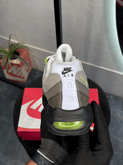 Nike Air Max 95 Neon Big Bubble