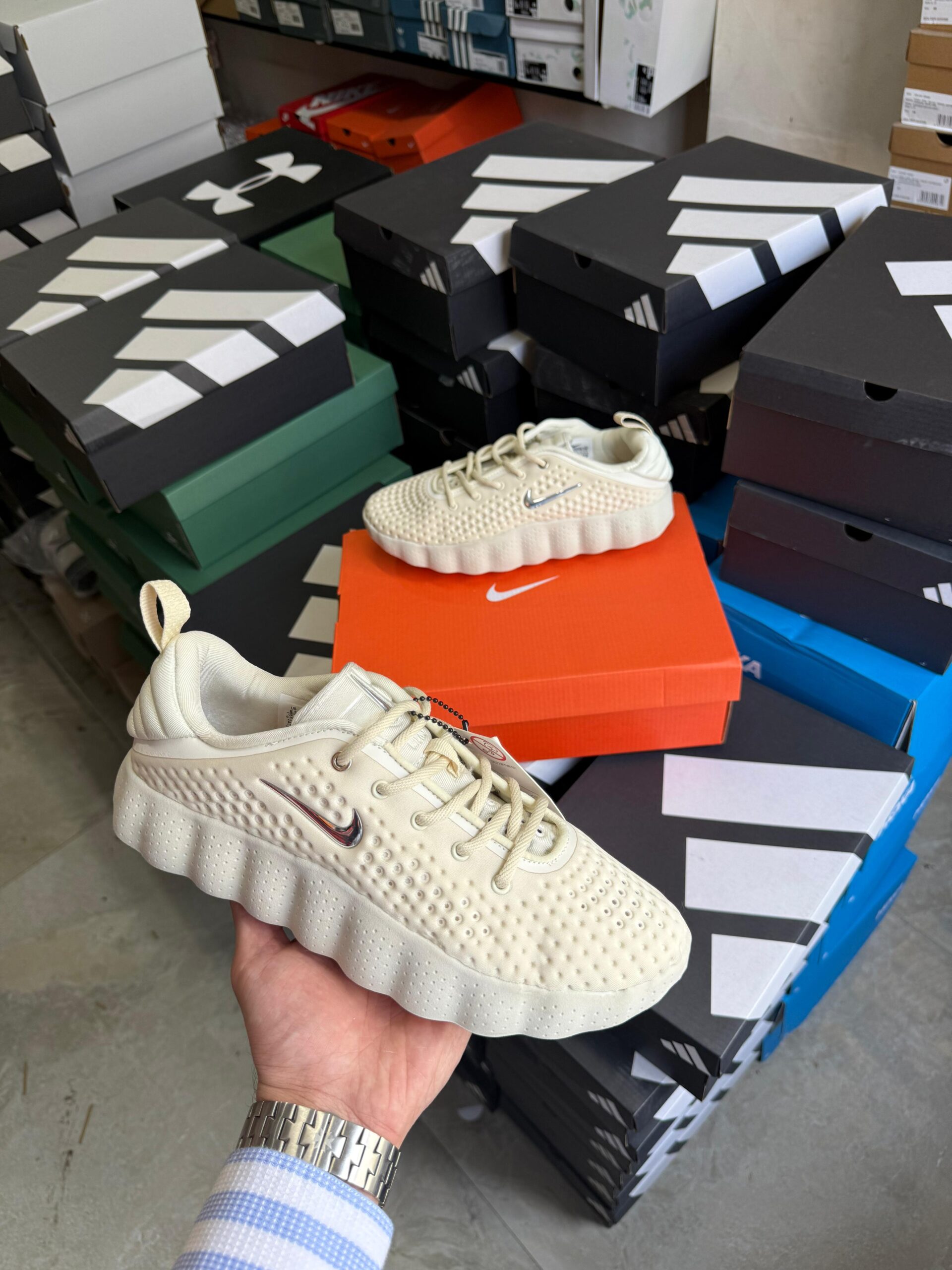 Nike Mind 002 Light Khaki