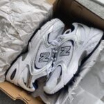 New Balance 530 White Silver Navy
